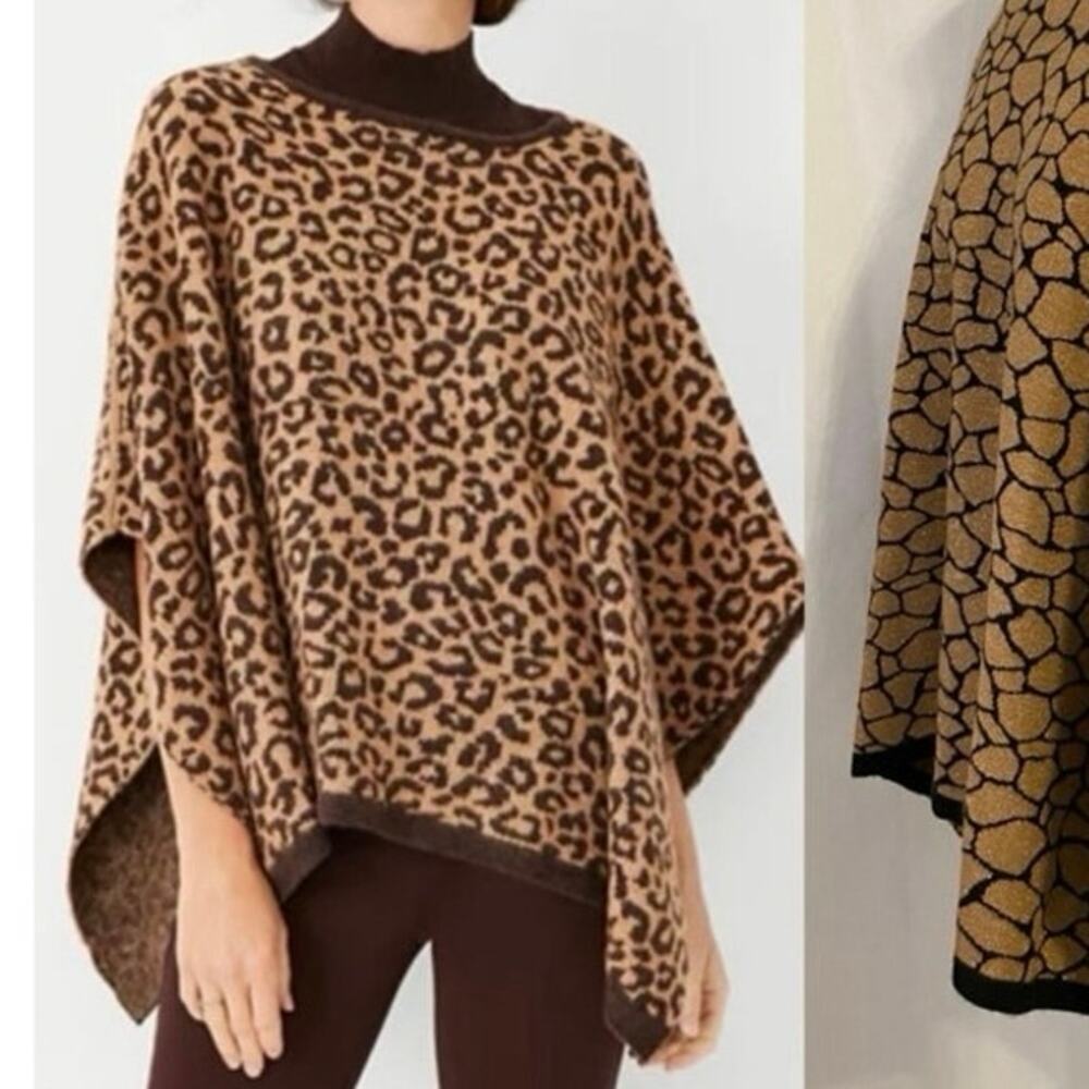 Ann Taylor Women’s XS Poncho Sweater Metallic Gold‎ and Black Geometric Print